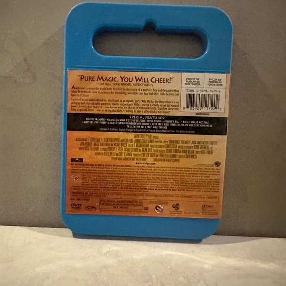 Free Willy 10th Anniversary - DVD - VERY GOOD - Picture 2 of 3